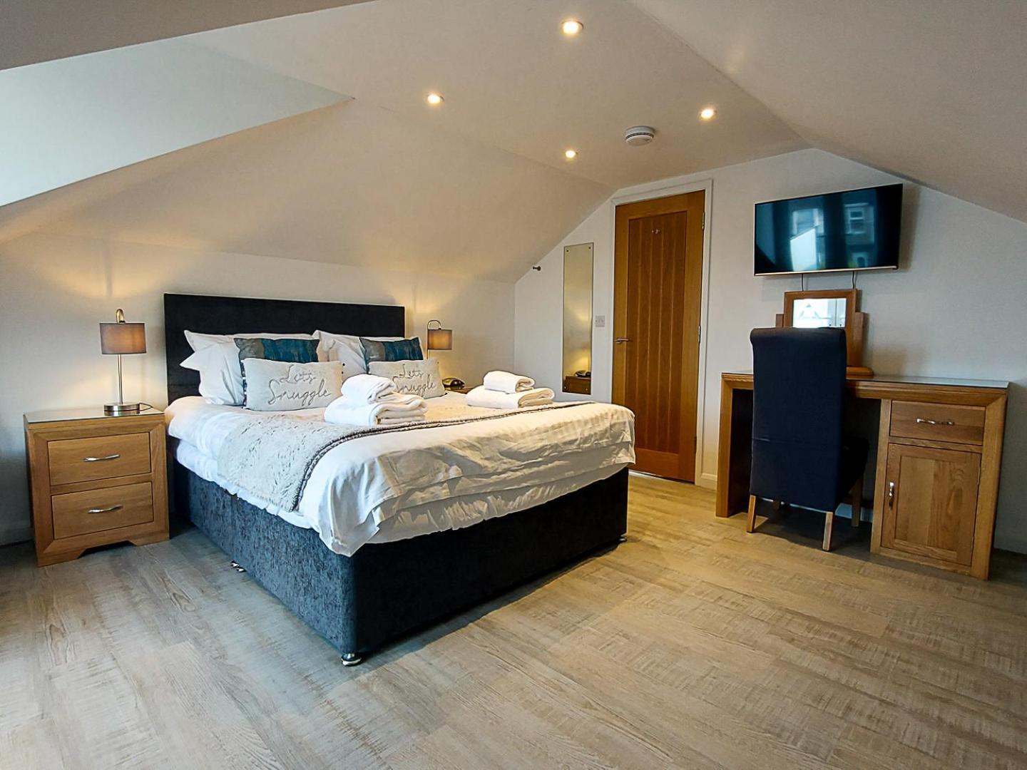 Meadow View Apartments New Quay Eksteriør bilde